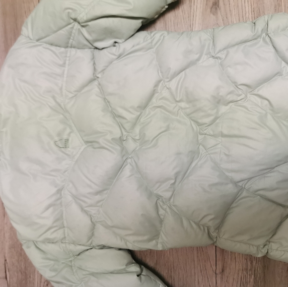 Worn once, Sierra Designs down jacket size small - Picture 9 of 15